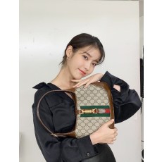 [가수 아이유] GUCCI 구찌 재키 1961 호보백 636706