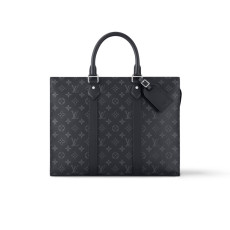 24위 LOUIS VUITTON 루이비통 삭 플라 호리존탈 지페 M11742