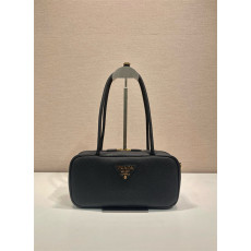  PRADA 프라다 가죽 토트백 1BB126 2024/신상