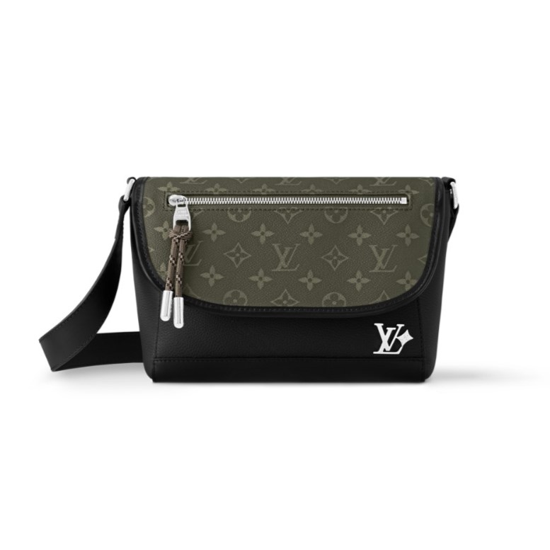 LOUIS VUITTON 루이비통 펄스 메신저 M12625