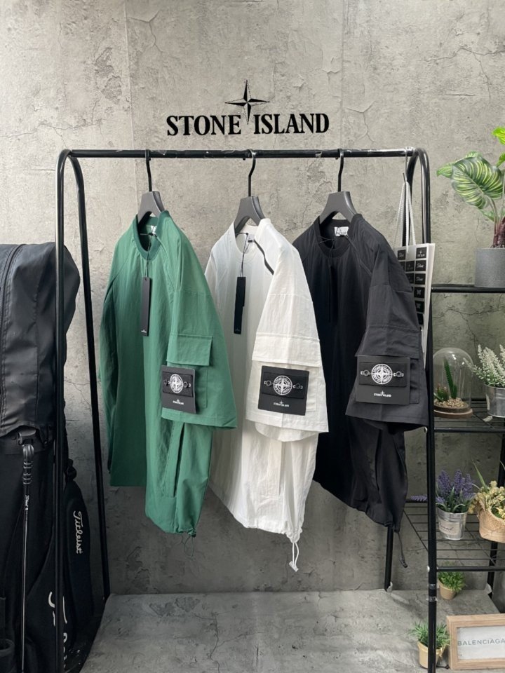 STONE ISLAND 스톤아일랜드 지퍼 카고 와샤 반팔