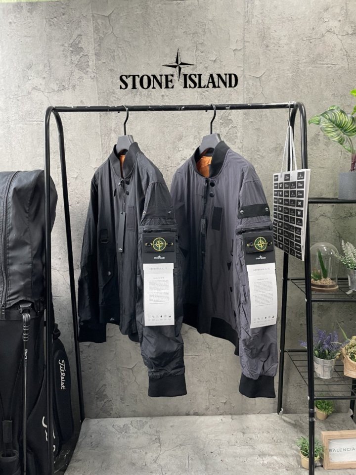STONE ISLAND 스톤아일랜드 공유 윈드 자켓