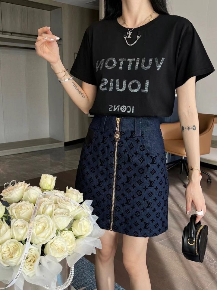 LOUIS VUITTON 루이비통 반팔치마셋트