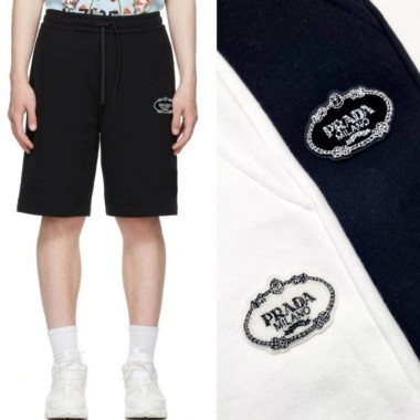 PRADA 프라다 부클패치 반바지