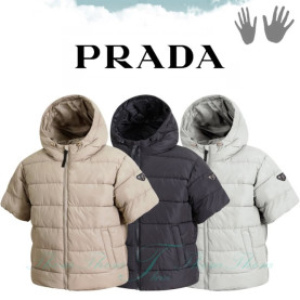 PRADA 프라다 후드 반팔 패딩