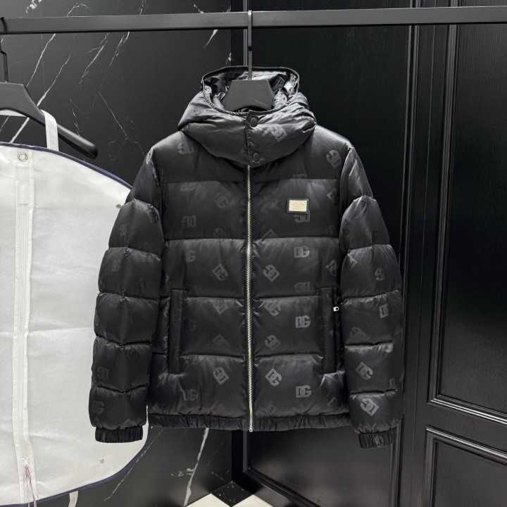 DOLCE&GABBANA 돌체앤가바나 메탈 플레이트 다운 패딩