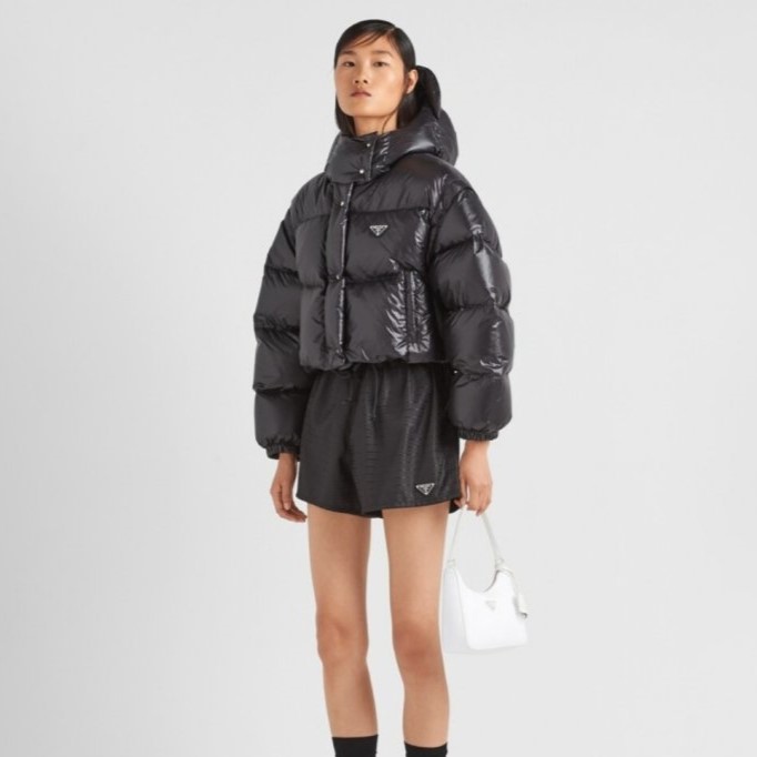 PRADA 프라다 리나일론 구스 숏 패딩