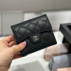 ●샤넬 클래식 캐비어 플랩 지갑●