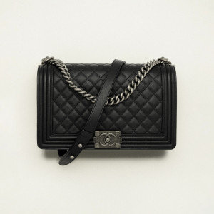 ●실사● 샤넬 보이 플랩백