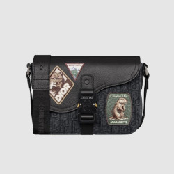 DIOR 디올 새들 스몰 플랩 스트랩백 1ADPO