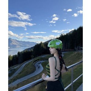 MIUMIU 미우미우 스트라이프 백리스 니트탑