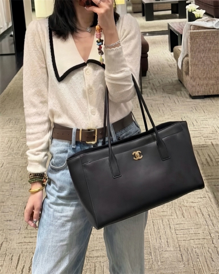 CHANEL 샤넬 쇼퍼백 스몰 AS90115