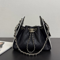 CHANEL 샤넬 호보백 미니 AS1050