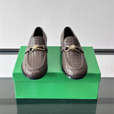 BOTTEGA VENETA 보테가베네타 남여공용 슬리퍼 V82123-2