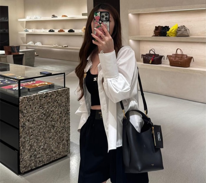 CELINE 셀린느 스몰 숄더백 L10133