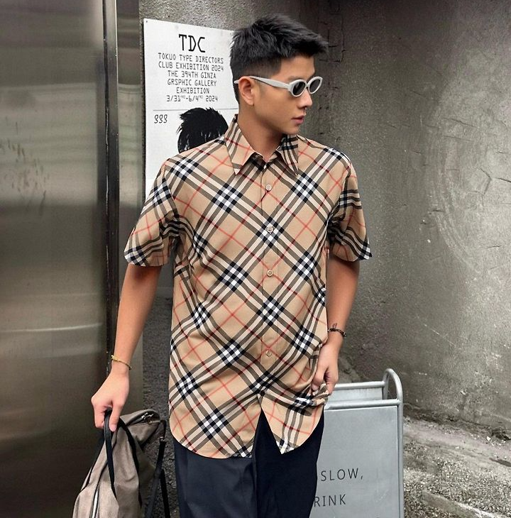 BURBERRY 버버리 64229 다이아몬드 체크 반팔 셔츠